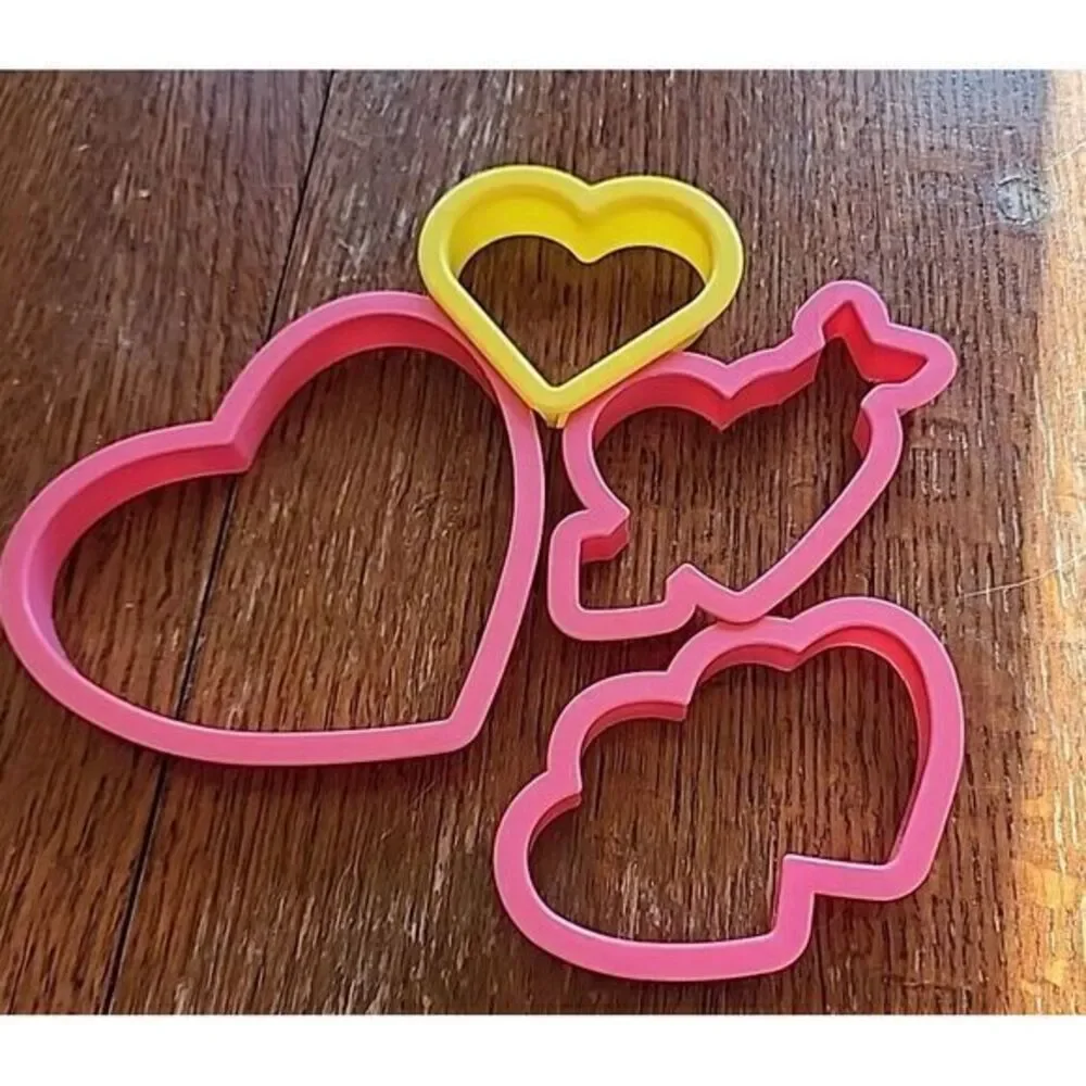 Wilton cookie cutters